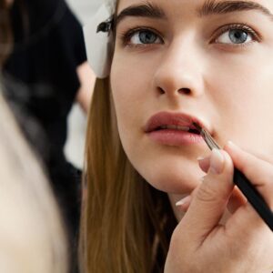 Top 5 Tips to Get Your Makeup Perfect For Your Photo Shoot 